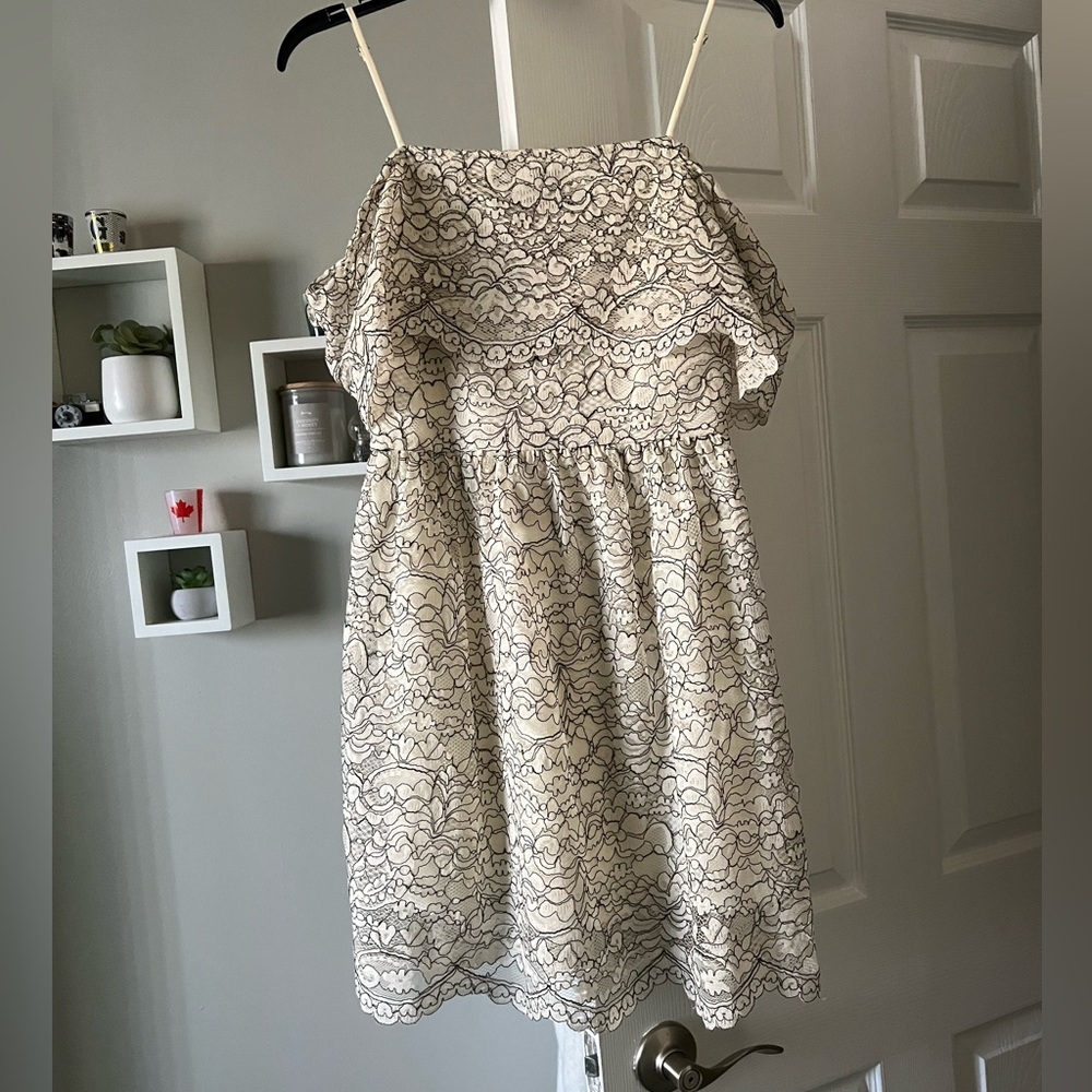 Small white&black dress